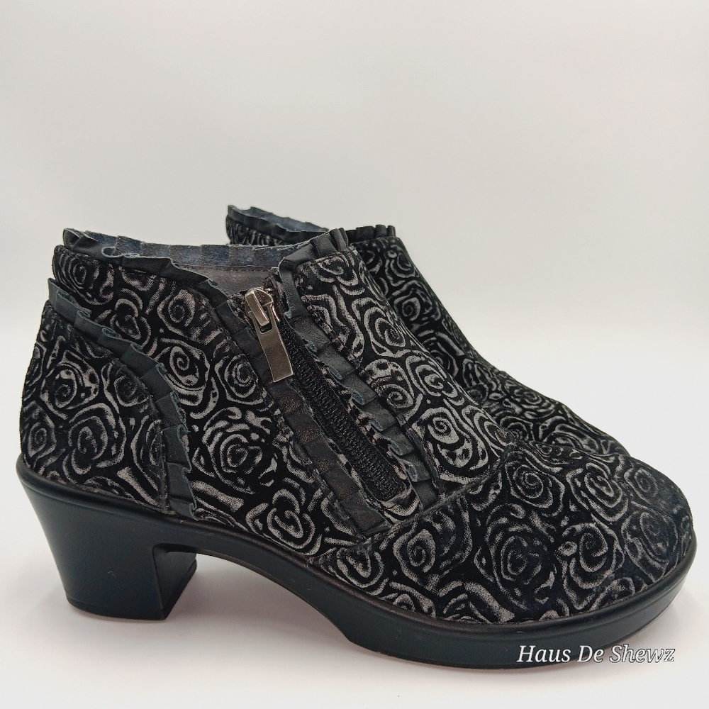 ALEGRIA Hannah black Grey peony print side zipper ruffled clogs boots shoes 36
